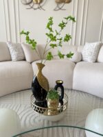 Black vase - Image 2